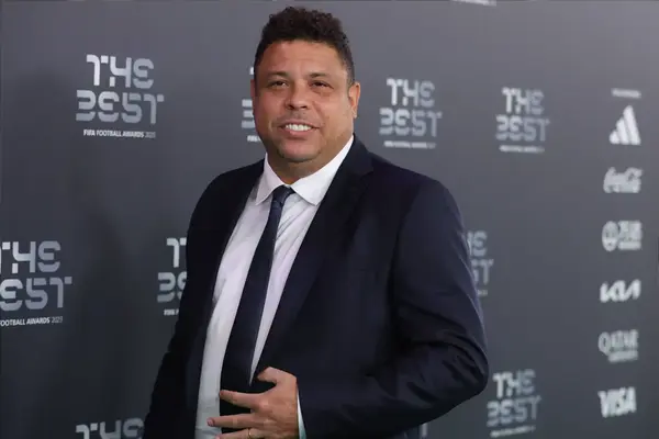 Ronaldo Gives One Word Response When Asked Who Will Win The Premier League Title