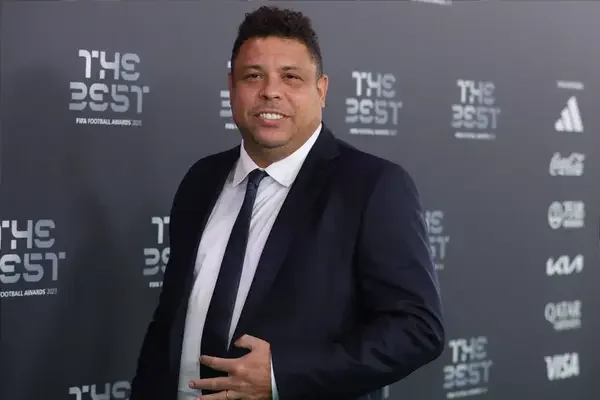 Ronaldo Gives One Word Response When Asked Who Will Win The Premier League Title