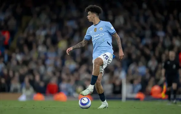 Journalist Claims Man City Star Has Concerns About Guardiola Amid Chelsea Transfer Links