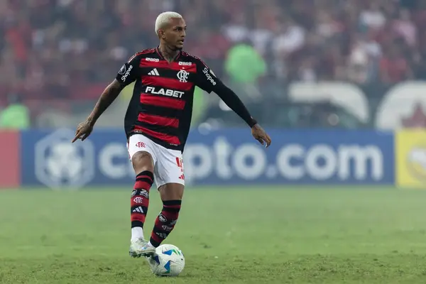 Man City Issued With June 10th Deadline To Secure Signing Of £42M Rated South American Star Man City Issued With June 10th Deadline To Secure Signing Of £42M Rated South American Star