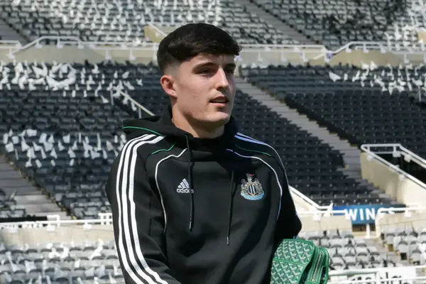‘Tempt Newcastle With £60M’ ‘There Goes His Career Down The Drain’ Fans React To Latest News On Man City Target’s Future