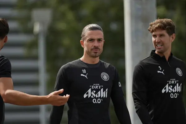 Romano Makes “Dream Target” Claim As Man City Hold Discussions With Club Over £300k p/w Winger