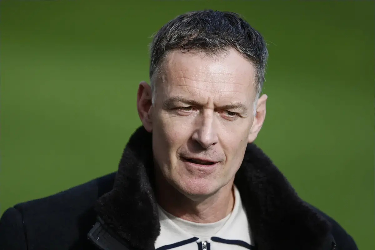 Chris Sutton Makes Premier League Title Prediction As He Pinpoints Big Difference Between Man City And Arsenal Chris Sutton Makes Premier League Title Prediction As He Pinpoints Big Difference Between Man City And Arsenal