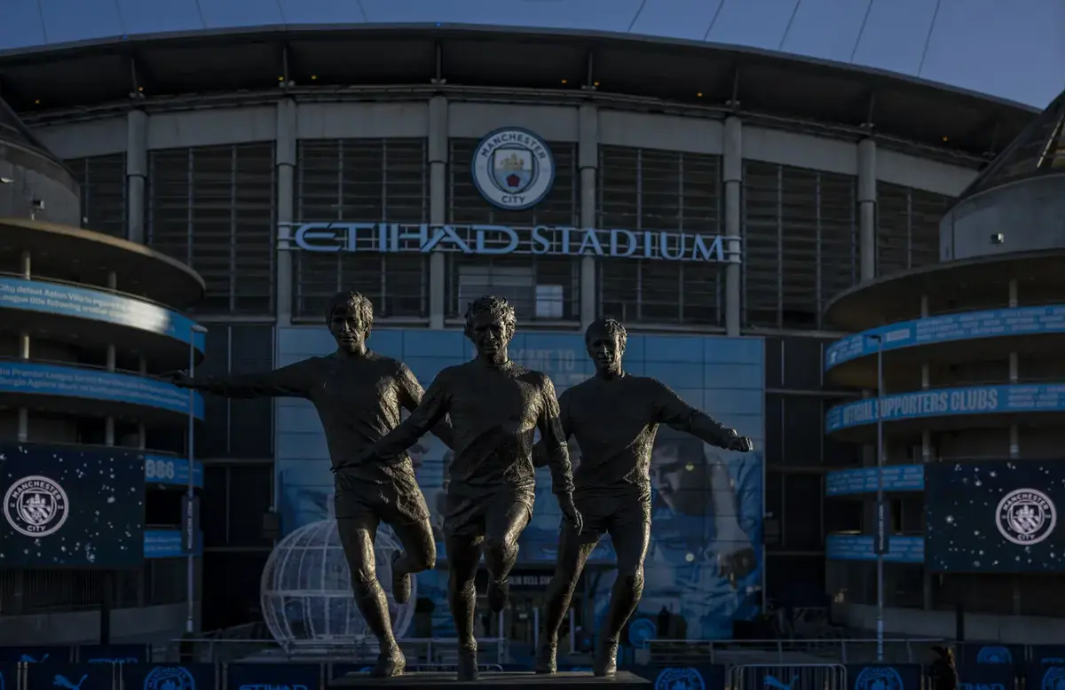 Phil Foden signs new four-year deal as Man City title hopes fade after Everton draw — image 5