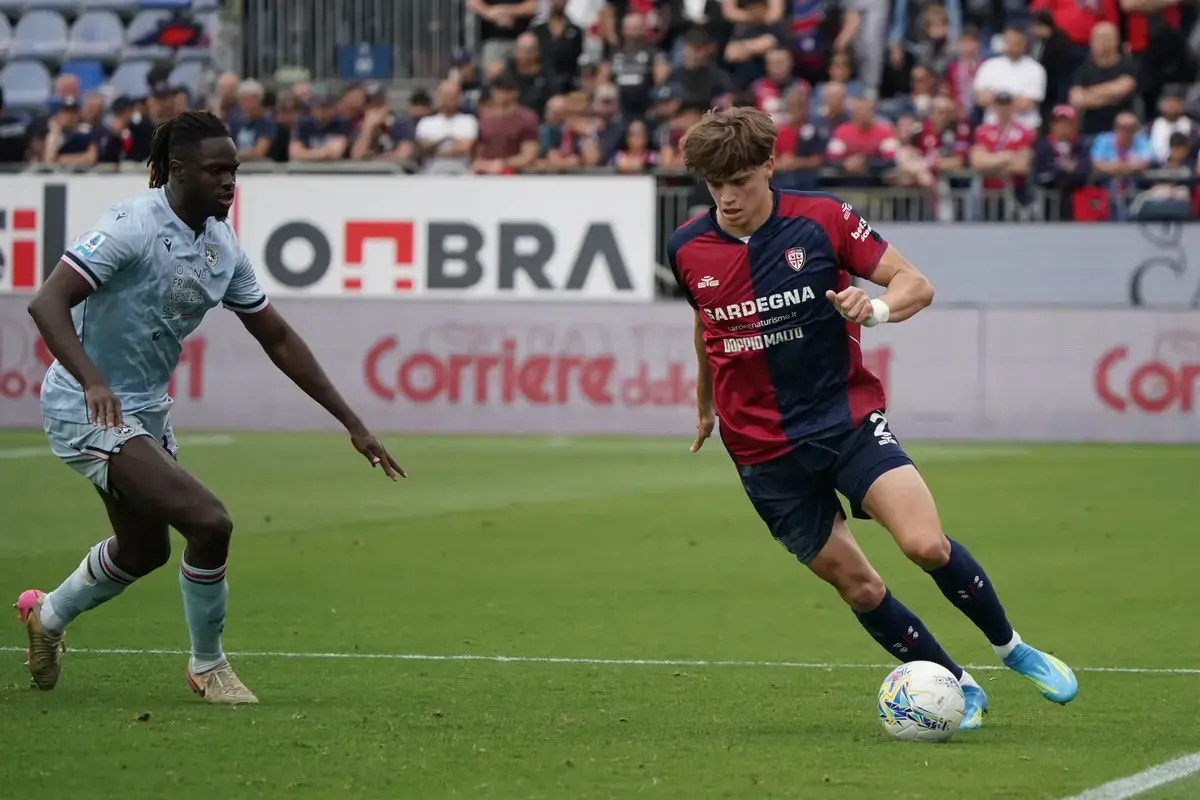Man City ‘Lead’ Race For £35M Rated Right-Back As Maresca Lines Up 1st Signing Man City ‘Lead’ Race For £35M Rated Right-Back As Maresca Lines Up 1st Signing