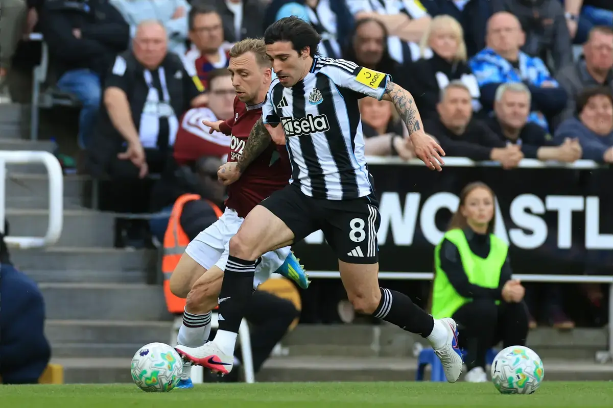 ‘Ridiculous Price’ ‘We Are Not Interested’ Man City Fans React To Cost Of Signing Elliot Anderson Alternative