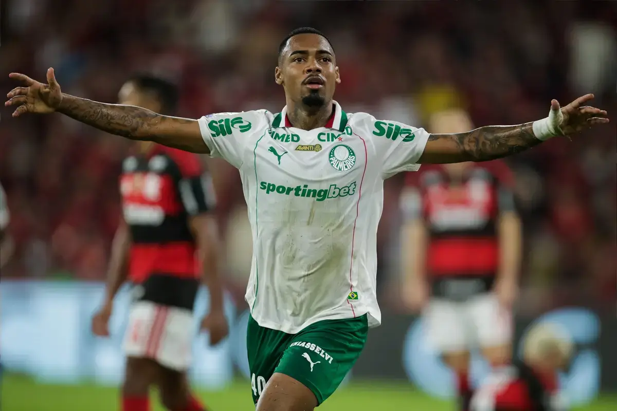 Man City’s Next Signing Has “Already Arrived In Manchester” Ahead Of Completing His Transfer